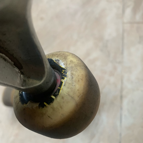 Venture Skate Board Trucks Wheels Bearings - Picture 3 of 6